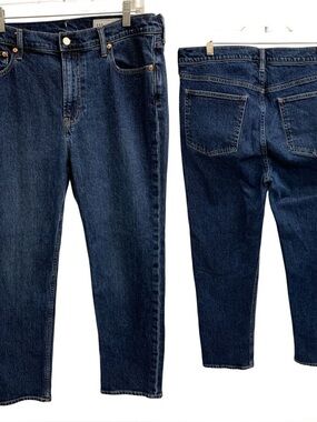 GAP Women’s Dark Indigo Relaxed Jeans S32